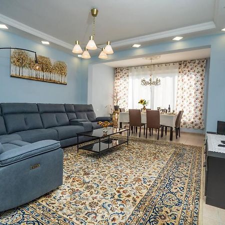 Windows On Netanya Luxury Penthouse Downtown Apartment Exterior photo